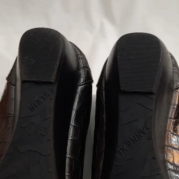 AK Anne Klein Women's Alligator Print Loafers Size 6M - Picture 9 of 11